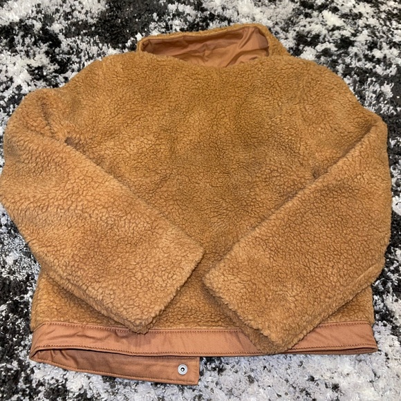 Gap kids Sherpa coat Size Small - Picture 3 of 4